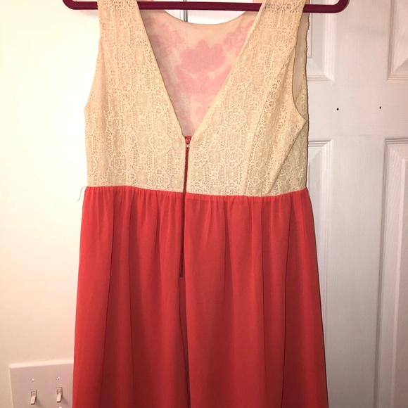 Coral and Cream Lace Boutique Dress - Picture 3 of 3